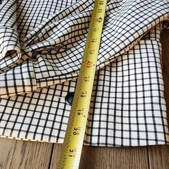 CAbi women's Windowpane Jacket Black and White XSmall Checkered - Picture 11 of 16